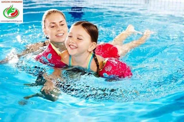 Dạy bơi cho trẻ em từ 7 tuổi trở lên ở Quận Tân Bình