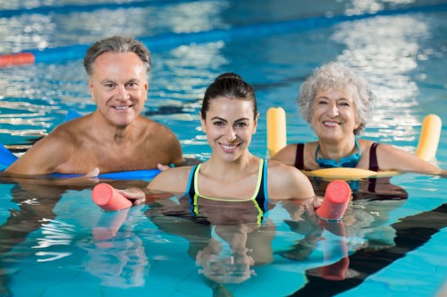 Dạy bơi cho người lớn - Rèn luyện sức khỏe mỗi ngày