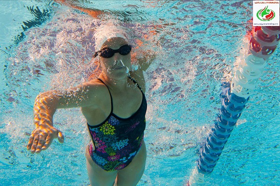 Tập tay bơi sải đúng kỹ thuật dưới nước