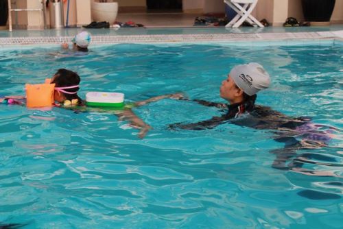 Khóa dạy bơi cho trẻ em 6 - 9 tuổi