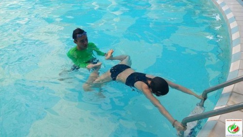 Dạy bơi ếch cơ bản nhanh biết bơi nhất tại TPHCM chỉ sau 1 khóa học