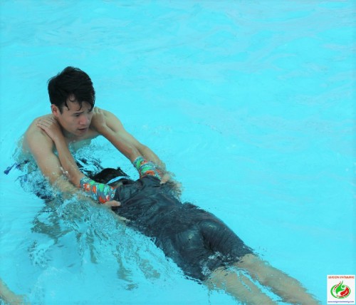 Học bơi hồ bơi Rạch miễu Quận Phú Nhuận