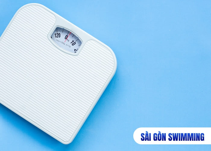 Bơi lội tiêu hao lượng lớn calo giúp phòng ngừa béo phì hiệu quả
