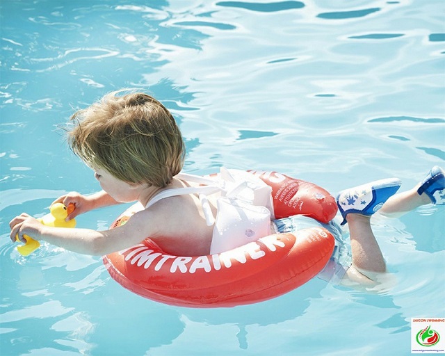 Phao bơi chất lượng cho trẻ em đi du lịch